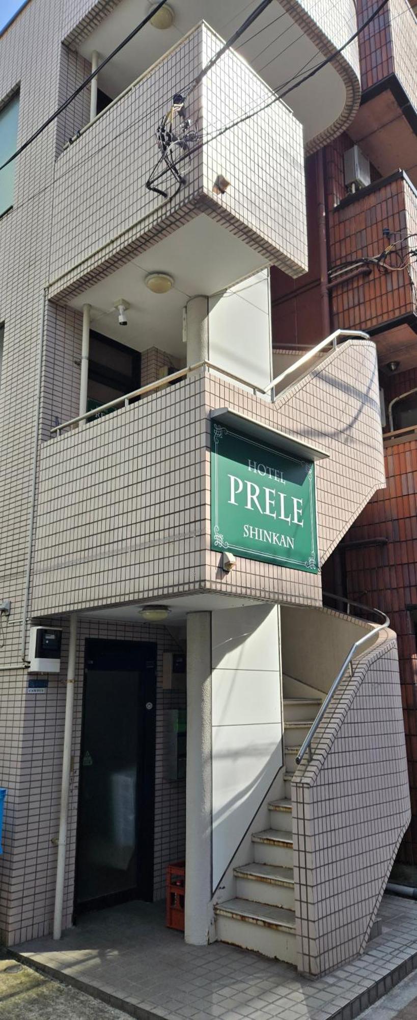 Prele Kapselhotel *